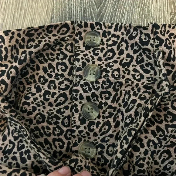 American Eagle Outfitters Cheetah Print Skirt Size small - Picture 2 of 5